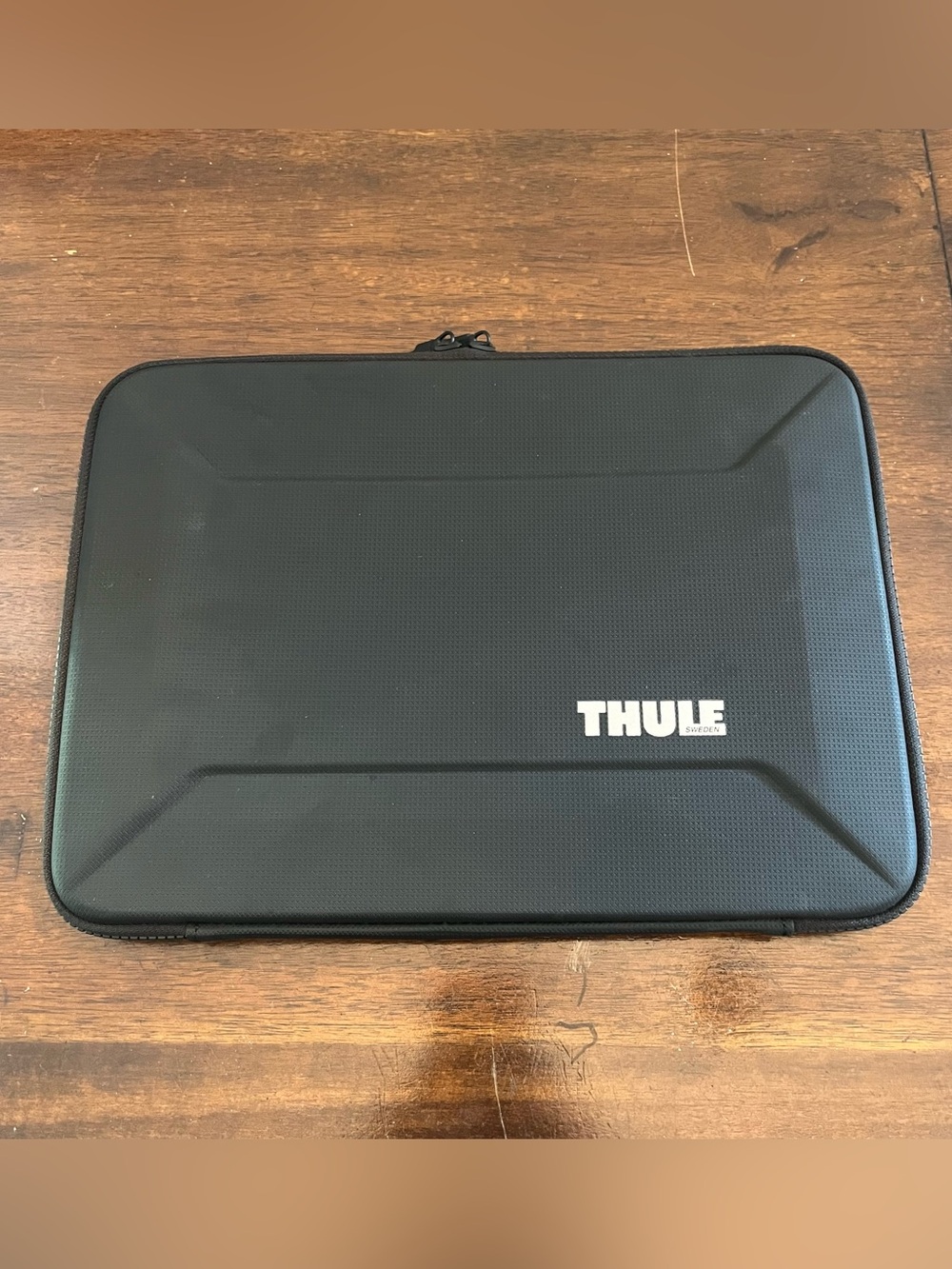 Thule Gauntlet Black Laptop Sleeve Slim Case for 14” MacBook Pro 13” MacBook Air